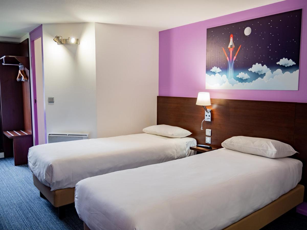 Contact Hotel Restaurant La Chaumiere Entre Orgeval Et Flins A13 Sortie 8 Ле Мюро Екстериор снимка