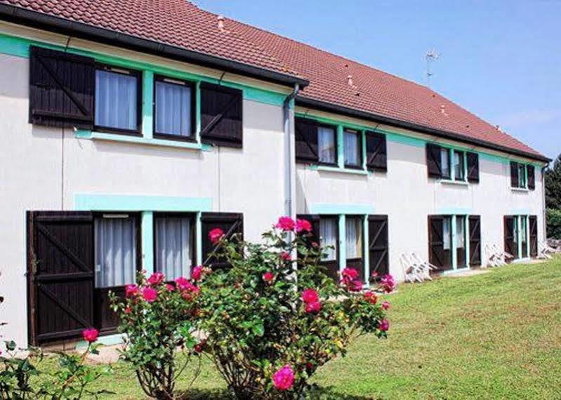 Contact Hotel Restaurant La Chaumiere Entre Orgeval Et Flins A13 Sortie 8 Ле Мюро Екстериор снимка